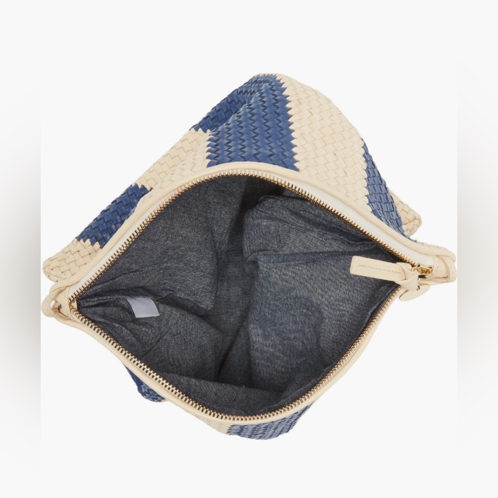 Last offer🔥🔥🔥🔥Clare V Fold over Woven Leather Clutch - Picture 4 of 15